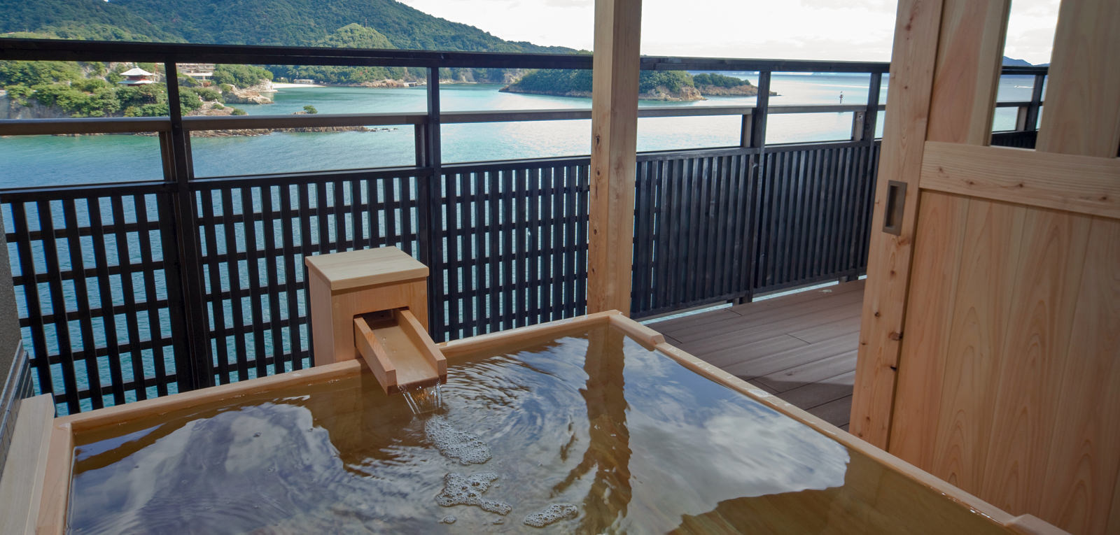 弁天島 旅館の部屋からリッチに楽しむ